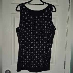 Black and White Patterned Top